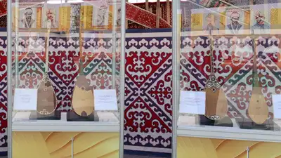 Домбра, фото - Новости Zakon.kz от 13.09.2023 13:27