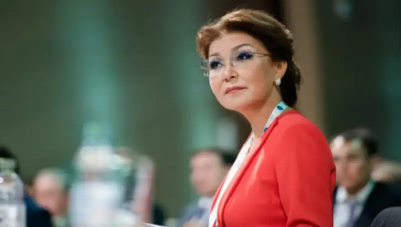 Дарига Назарбаева: Женщины развивают легкую промышленность страны