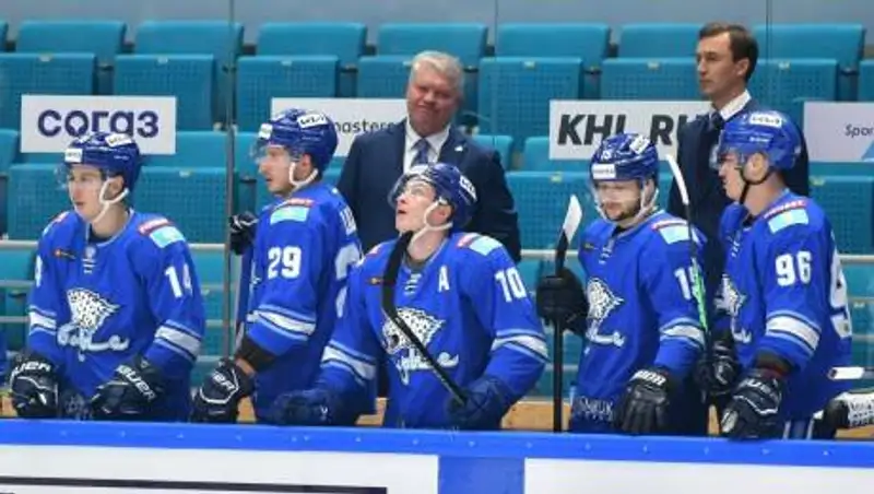 "Барыс" разгромлен "Салаватом" на старте сезона КХЛ