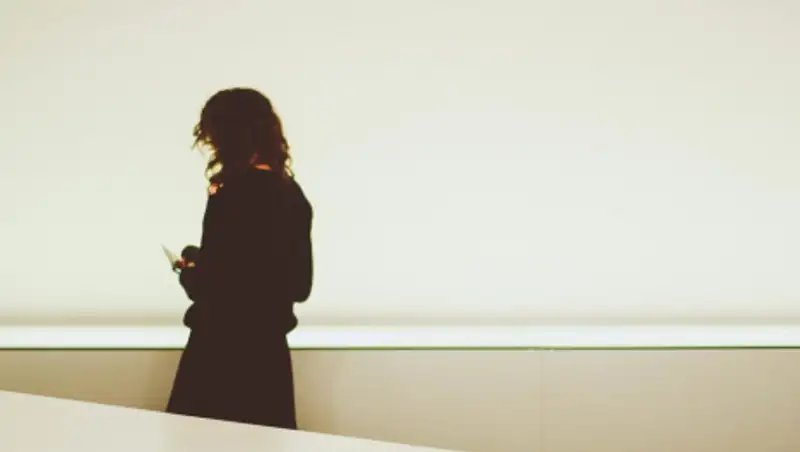 Девушка выбросилась из окна после семи лет заточения в Темиртау