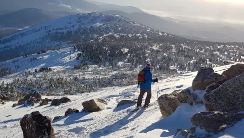 Турист наткнулся на собственную лыжу и умер