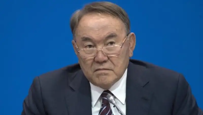 Назарбаев обсудил с Путиным и Эрдоганом переговоры по Сирии в Астане