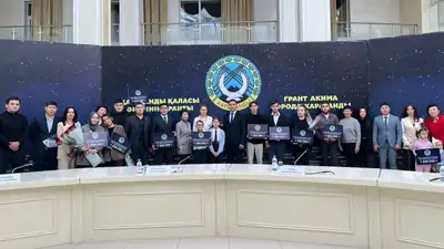 Предприниматели получили гранты от акима Караганды , фото - Новости Zakon.kz от 03.10.2023 16:10