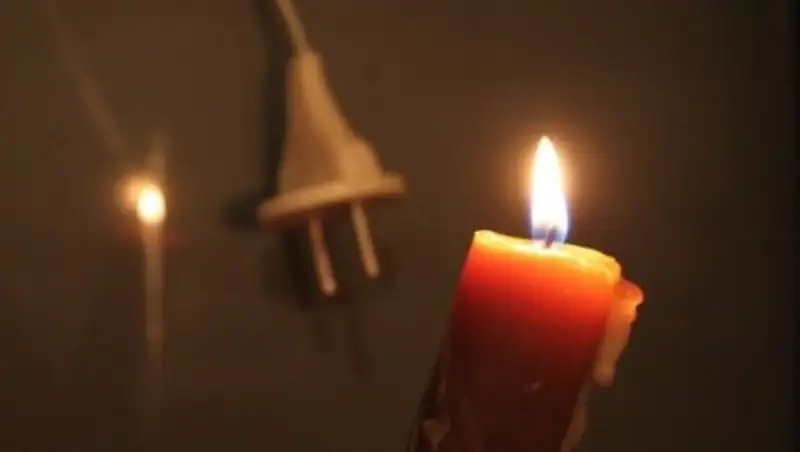 Жители алматинского элитного коттеджного городка остались без элементарных удобств