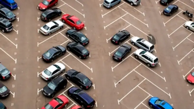 Депутаты РК предлагают разработать единые стандарты для открытых парковок