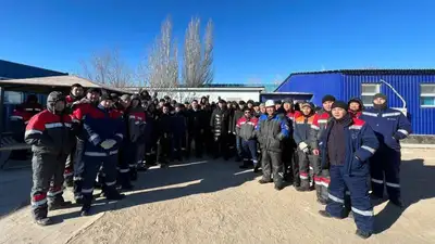 Прокурор Мангистауской области встретился с рабочими месторождений "Каражанбас" и "Каламкас", фото - Новости Zakon.kz от 24.01.2023 11:47