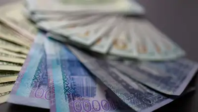 курсы валют, фото - Новости Zakon.kz от 09.08.2022 09:39