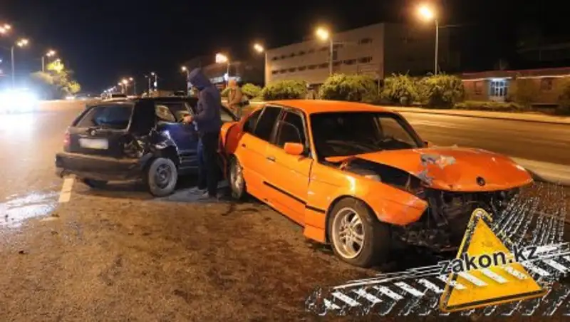 Массовое ДТП произошло в Алматы на мокрой дороге