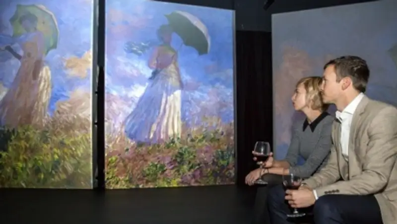 В Алматы открылась мультимедийная выставка картин французских импрессионистов