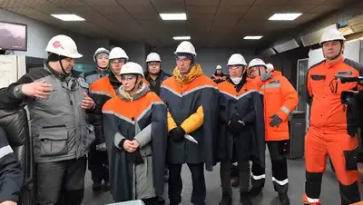 работа цеха, фото - Новости Zakon.kz от 04.04.2022 15:23