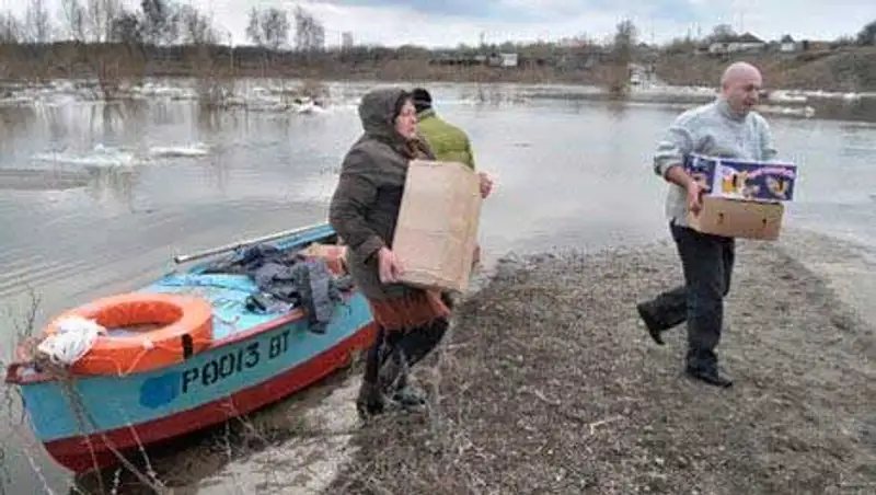 В Северном Казахстане р.Есиль продолжает подтапливать поселки