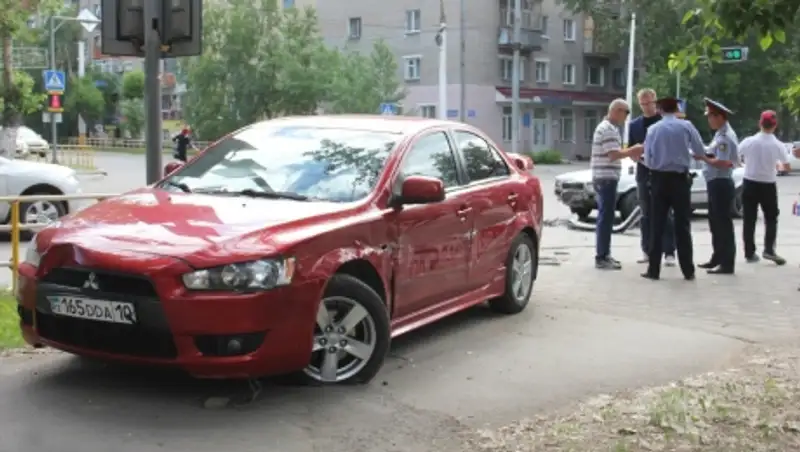 Крупное ДТП в центре Костаная: пострадали два ребенка