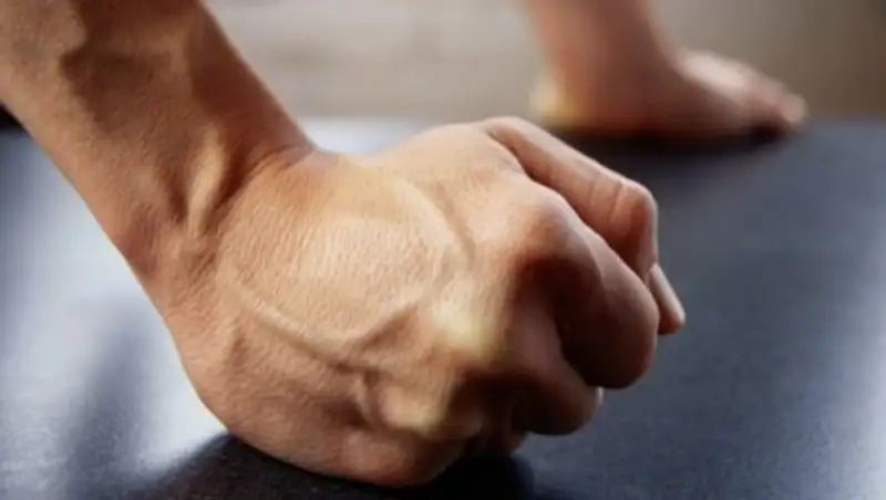 Пьяный отец избил 11-летнюю дочь в Астане