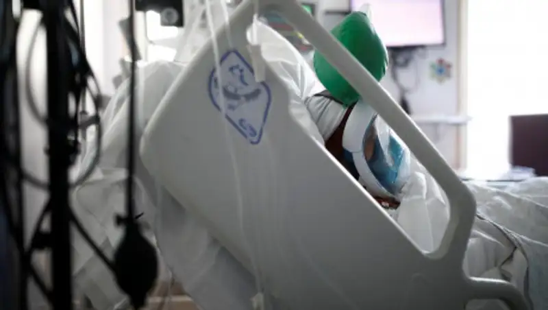 Количество зараженных коронавирусом в мире превысило 932 тысячи человек