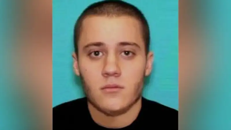 Стрелявшего в аэропорту Лос-Анджелеса приговорили к пожизненному заключению