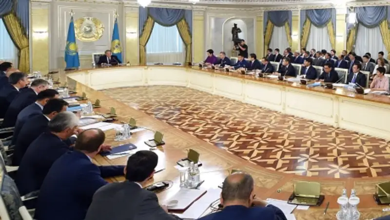 Назарбаев: Кризис всегда вносит коррективы, от этого «шторма» никто не остался в стороне