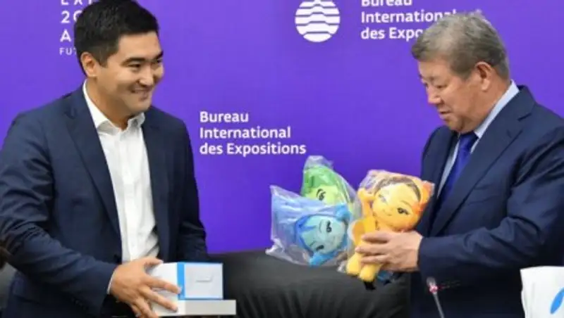 ЭКСПО-2017 достигла планового показателя в 2 млн посетителей на 56 день