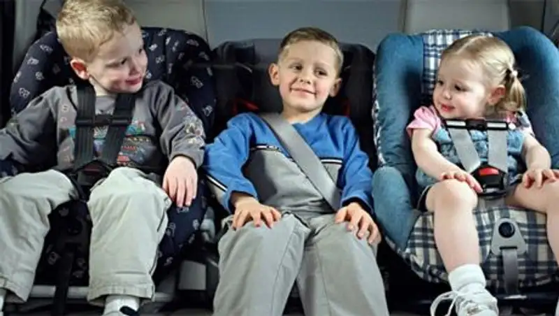 Сотрудники полиции призвали использовать автокресла для профилактики травматизма детей