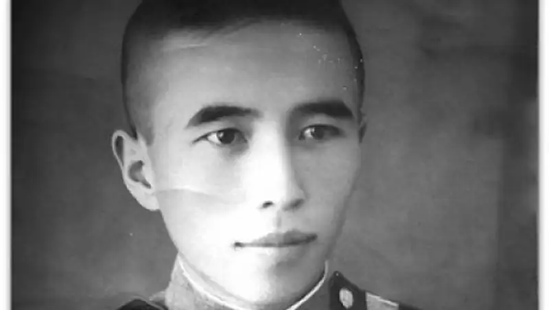 9 мая 1945 года наш дедушка Онгаров Магзум оставил свой автограф на поверженном Рейхстаге