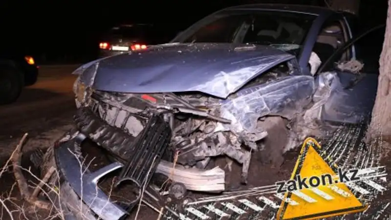 Пять человек пострадали и один погиб в ДТП в Алматы