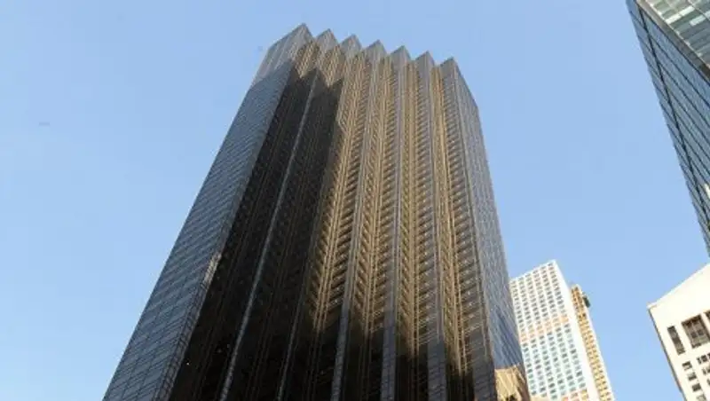 В Нью-Йорке загорелось здание Trump Tower