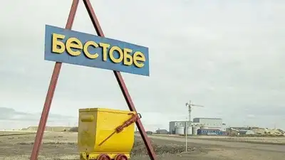 Незаконного старателя поймали при попытке вынести два тела из шахты Бестобе, фото - Новости Zakon.kz от 16.01.2023 17:45