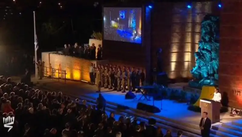 В Израиле вспоминают жертв Холокоста