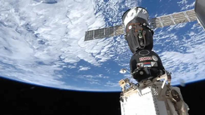 Пилотируемый корабль "Союз ТМА-20М" с новым экипажем пристыковался к МКС