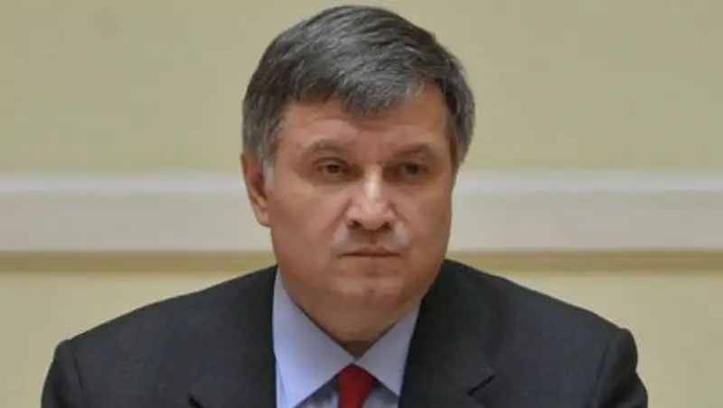 Аваков: убиты трое нападавших на военчасть в Мариуполе