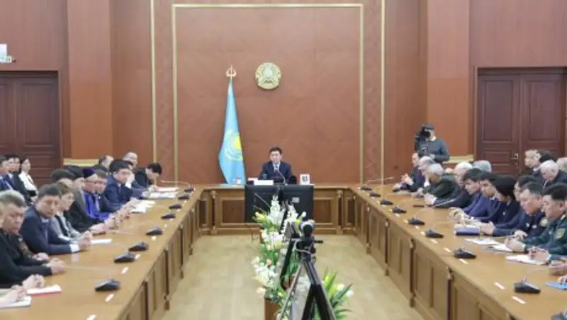 Карагандинский областной актив обсудил программную статью Назарбаева