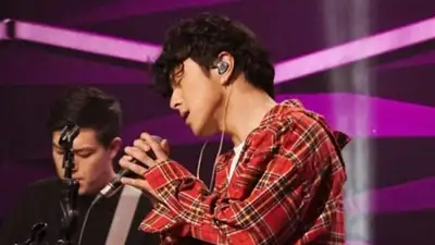 Корейский певец исполнил кавер "Цыганской серенады" на домбре, фото - Новости Zakon.kz от 19.05.2023 12:19