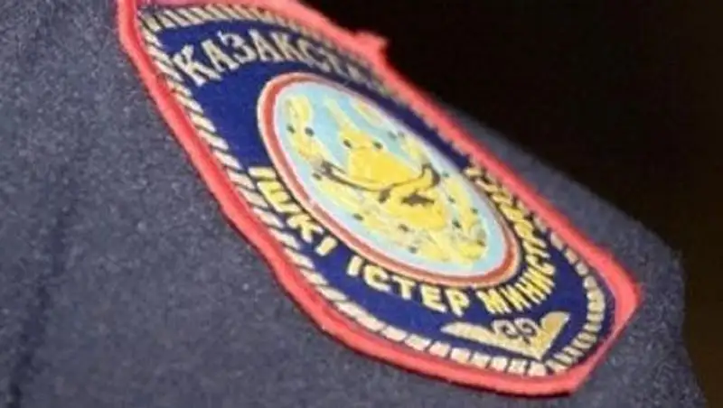 Нелегалы из Узбекистана строили дом подполковнику полиции Астаны