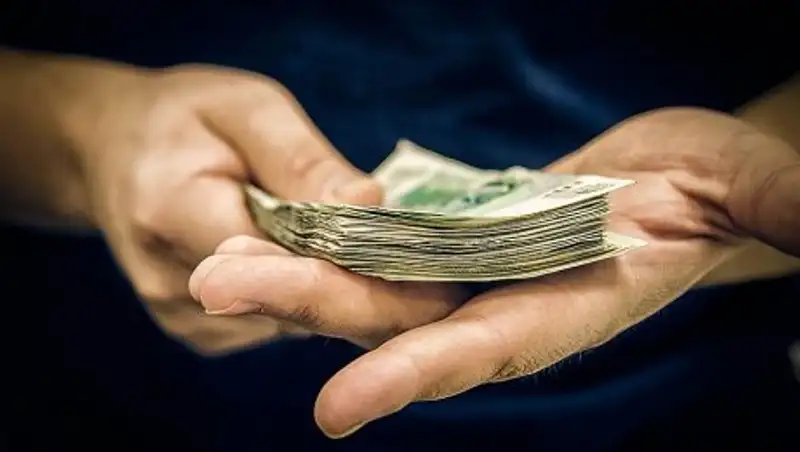 Районного акима СКО поймали при получении взятки в размере миллиона тенге