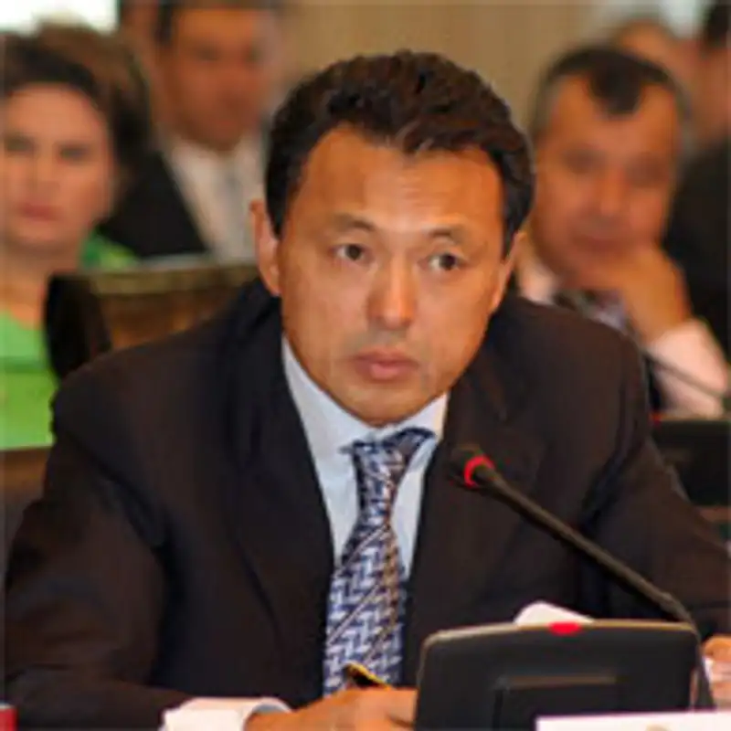  Министр нефти и газа Сауат Мынбаев , фото - Новости Zakon.kz от 05.06.2012 20:38