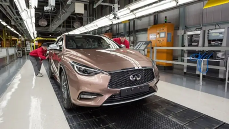Самый маленький Infiniti встал на конвейер