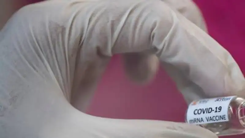 Минздрав не планирует "чипировать" казахстанцев