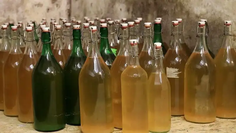 Число жертв отравления сидром выросло в России