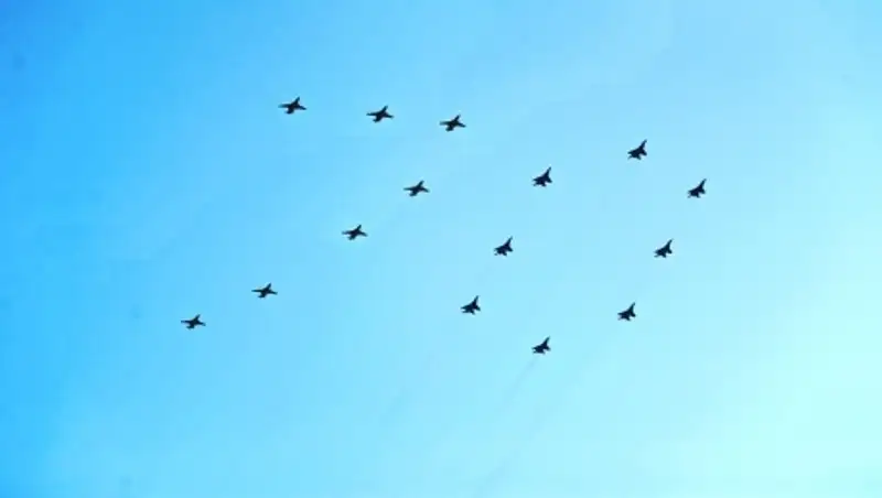 Впервые летчики ВВС РК примут участие в конкурсе лётных экипажей «Авиадартс-2015»