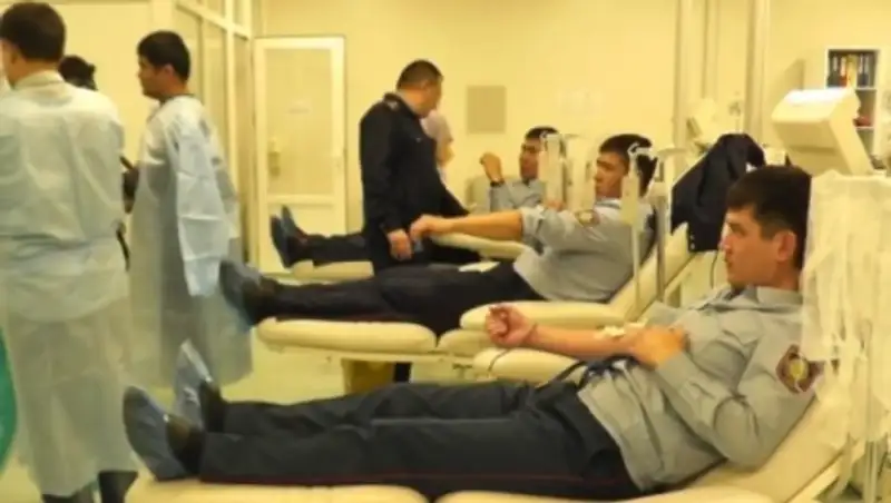 О&#1178;О-ны&#1187; полицейлері &#1179;ан тапсырып, ал&#1171;ыс&#1179;а б&#1257;ленді