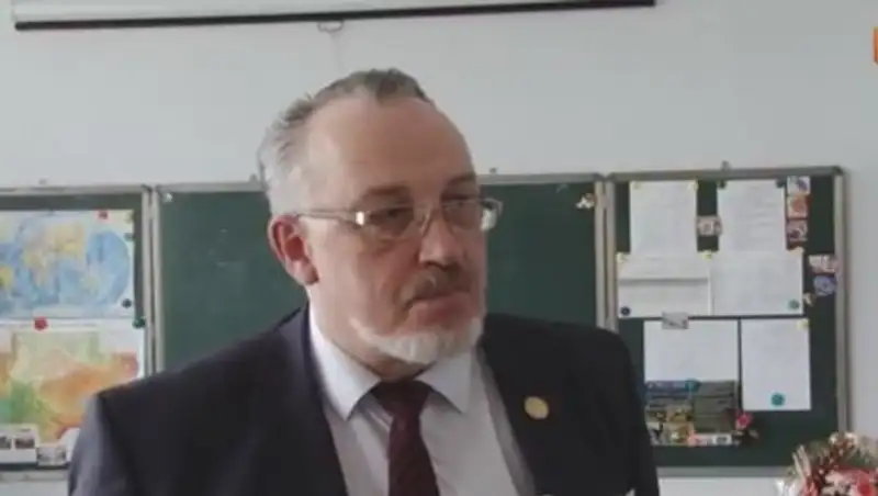 Директор темиртауского лицея, отменивший занятия в гололед, остался без работы