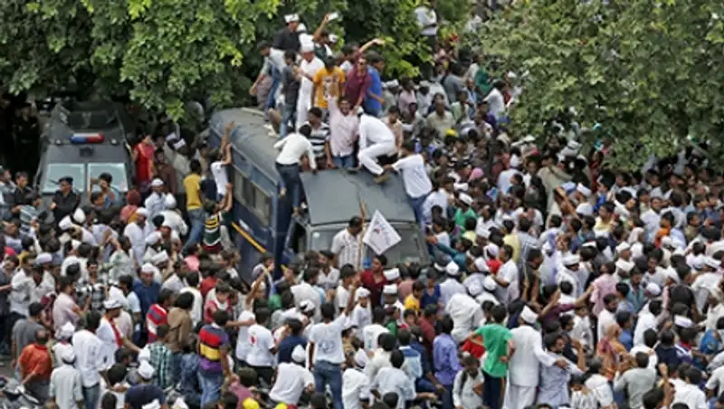 Власти Индии ввели войска в штат Гуджарат