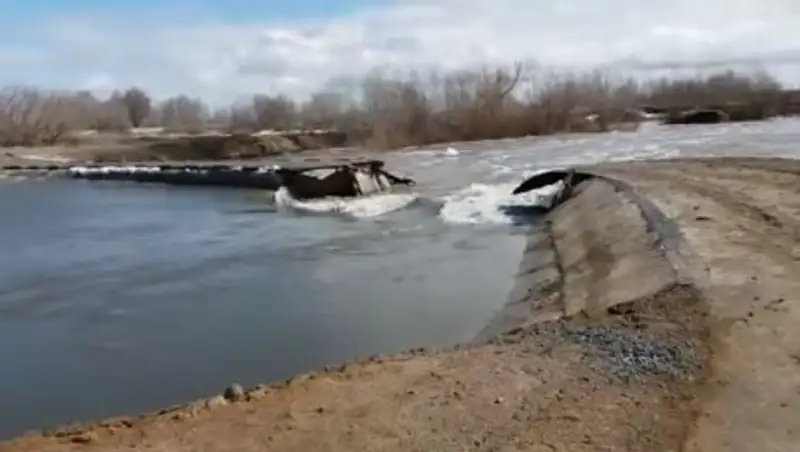 Она не представляла угрозы - Ильин о прорванной дамбе