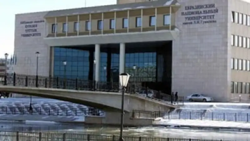 Президенту РК Н.Назарбаеву рассказали о деятельности ЕНУ им.Л.Гумилева