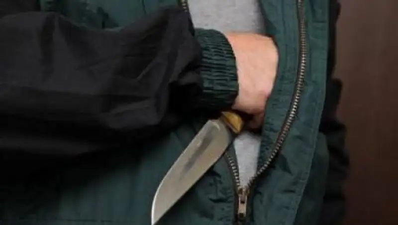 Пьяный казахстанец пытался убить полицейского