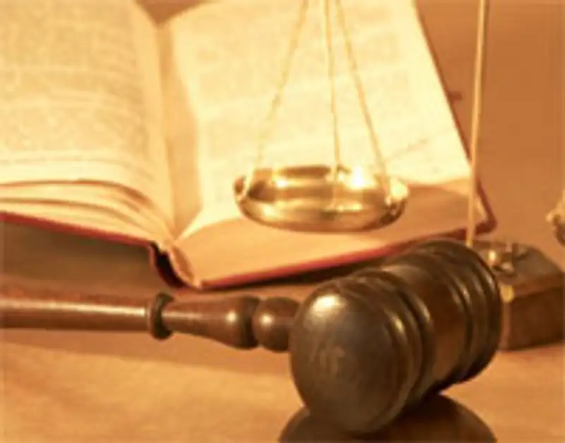 Более 80% казахстанцев довольны уровнем справедливости рассмотренных дел, фото - Новости Zakon.kz от 11.07.2012 15:13