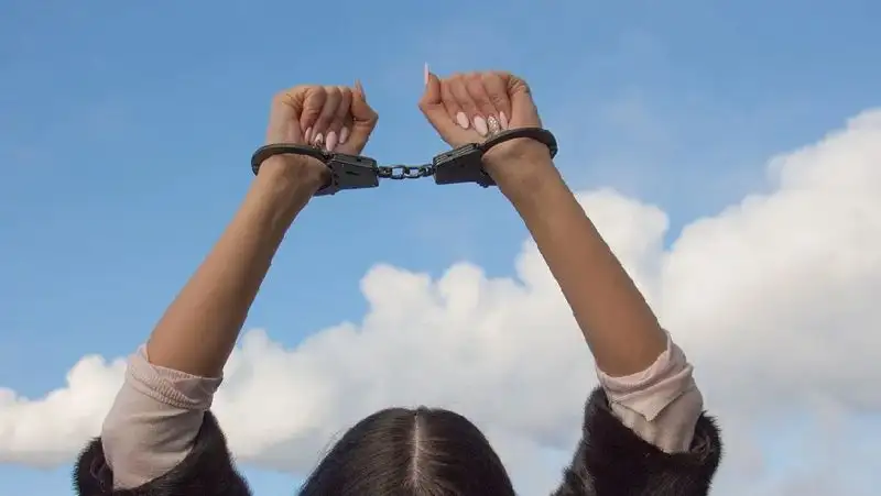 Мошенница обманула жительницу Туркестана на миллион тенге