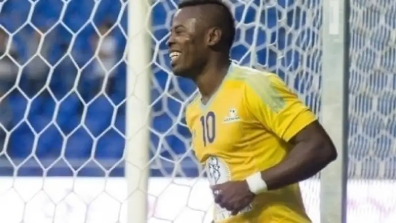 Патрик Твумаси открыл счет в матче «Астана»-«Бенфика»