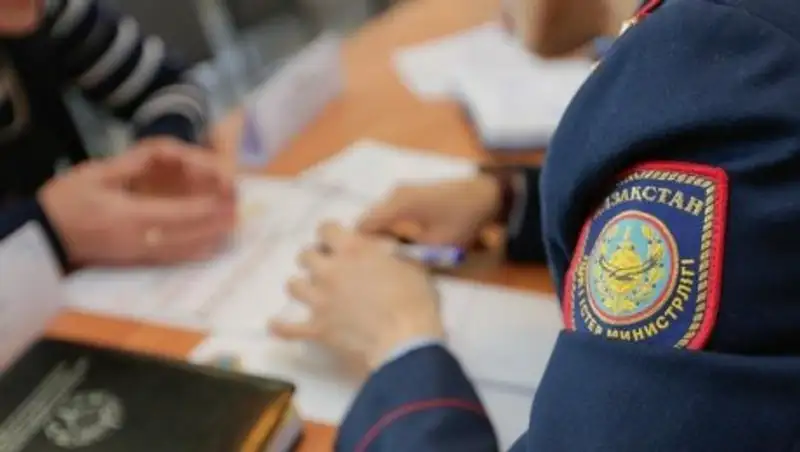 Костанаец простил жену, ударившую его ножом