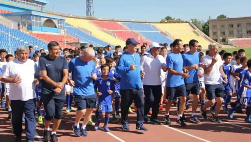 ФК «Ордабасы» пробежал «Президентскую милю», поддержав отечественные клубы в еврокубках