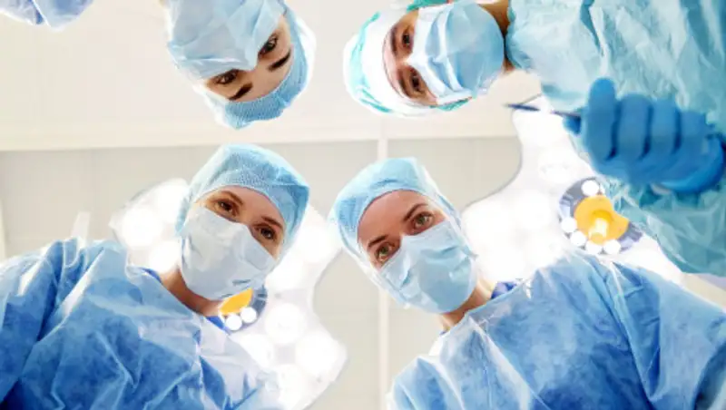 Хотел спасти брата и чуть не погиб от ожогов: 15-летнего подростка выписали спустя 200 дней